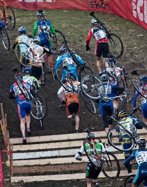 Cycliste en pleine course